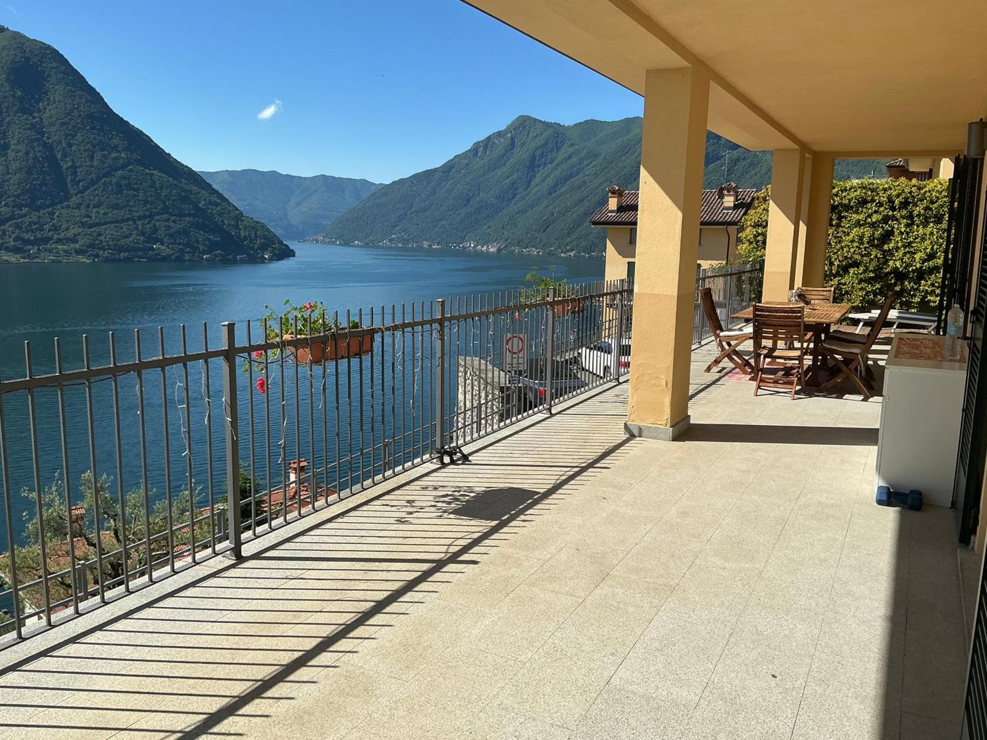 Colonno Panoramica Lago Di Como Kültér fotó